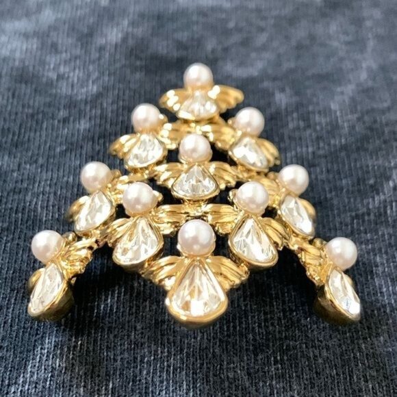 Designer Faux Diamond Pearl  Angel Christmas Tree Brooch by Avon - Picture 9 of 11